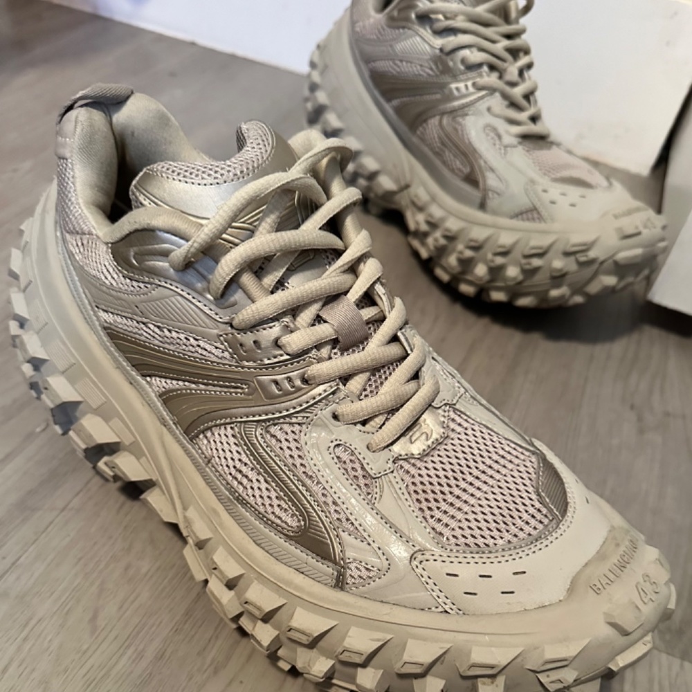 BALENCIAGA SHOES - Picture 2 of 6